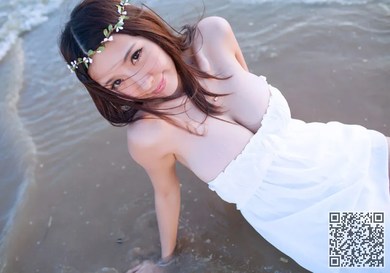 花环女神三亚海边拍摄乳房成形术、写真