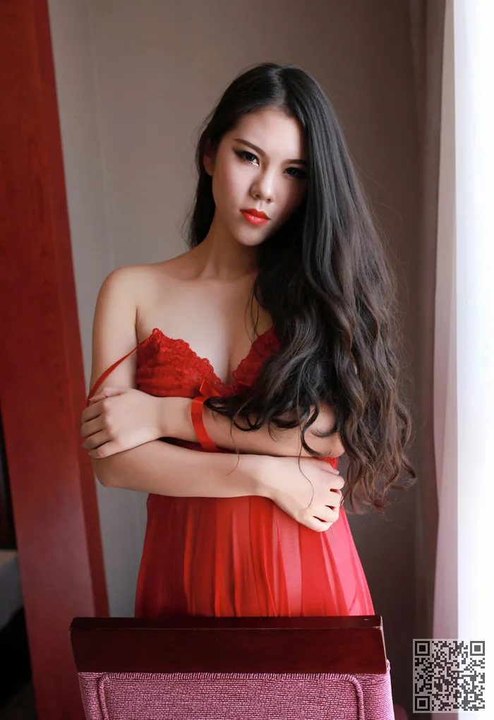 美媛馆mm米尔Dear红色蕾丝睡衣