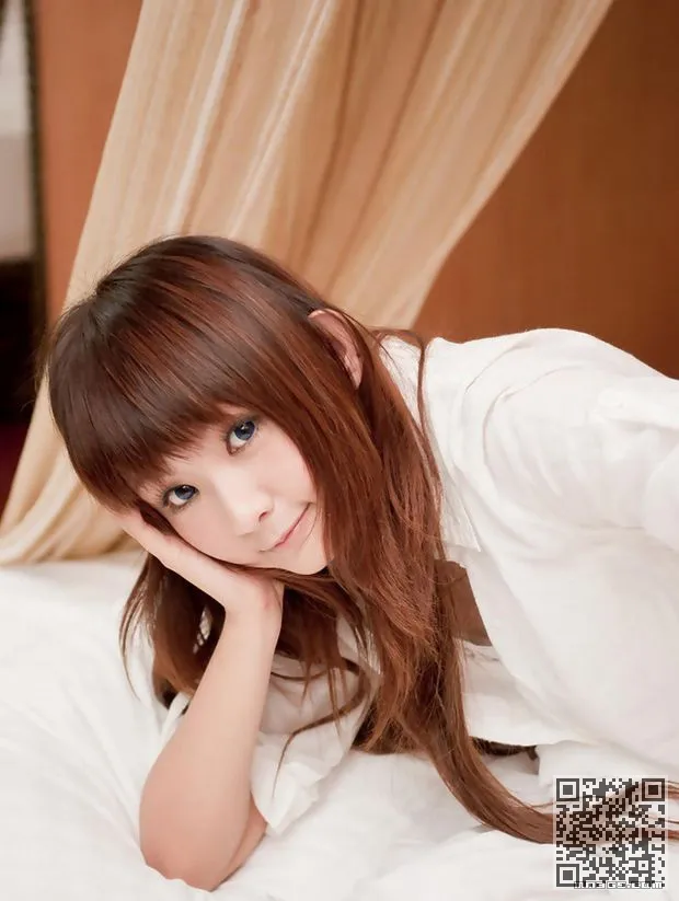 纯粹的气球液体大眼睛的女孩、大眼睛、水汪汪