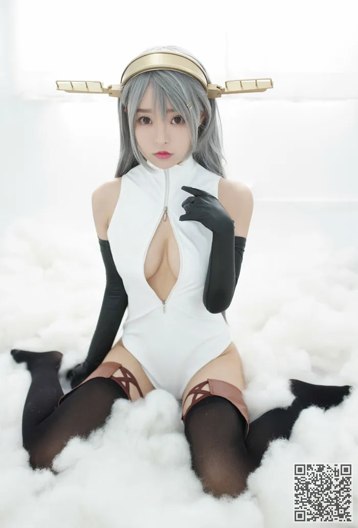 船娘cosplay刘和他的大胆的开胸泳装版