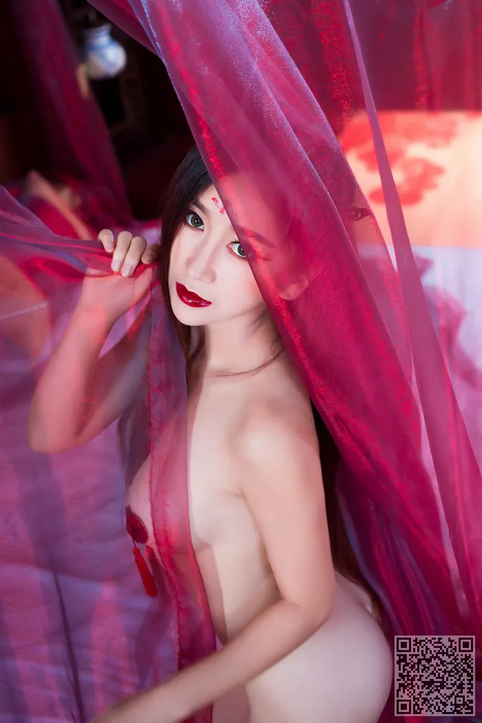 现代东方不败邹晶晶另类性感写真