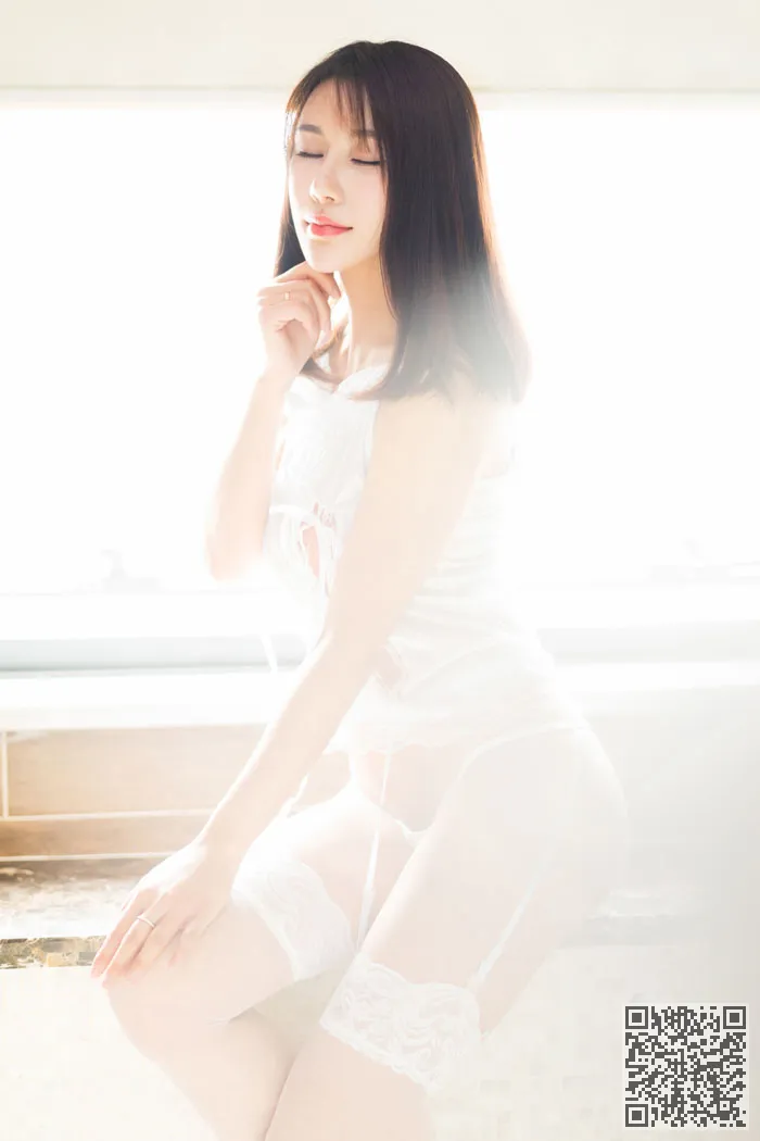性感的女服务员歌Zinuo妖艳的挑衅展示魔鬼身材、女仆、宋梓诺、风骚