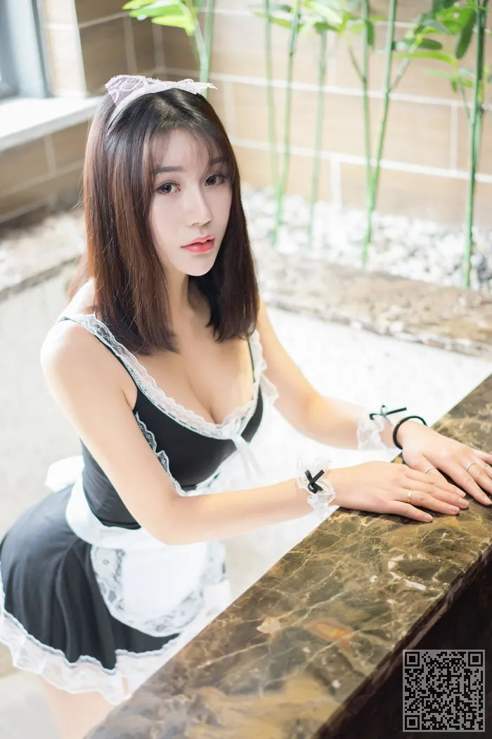 性感的女服务员歌Zinuo妖艳的挑衅展示魔鬼身材、女仆、宋梓诺、风骚