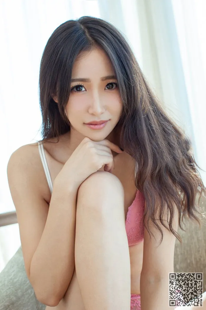 宅神与女神张欣纤细的美姿热照片、子祺、宅男女神、张辛苑、惹火写真、魅女郎