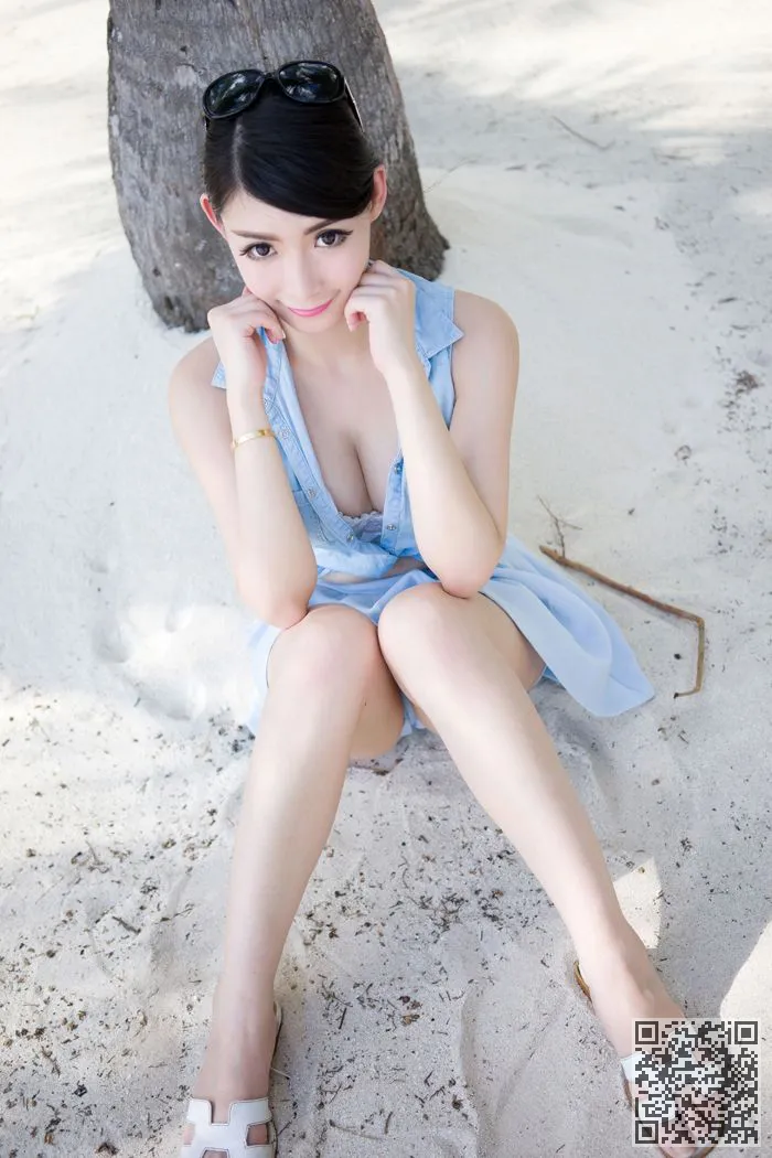 一代网络名人马拉酱制服诱惑满足你的幻想、MARA酱、制服诱惑、网红