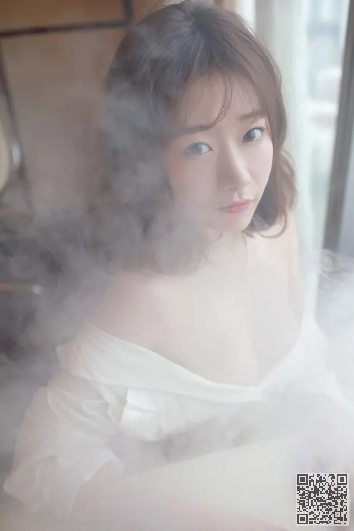 嘘张美陈雨刮外形可爱的腿、搔姿、翘臀美女、销魂、陈思雨
