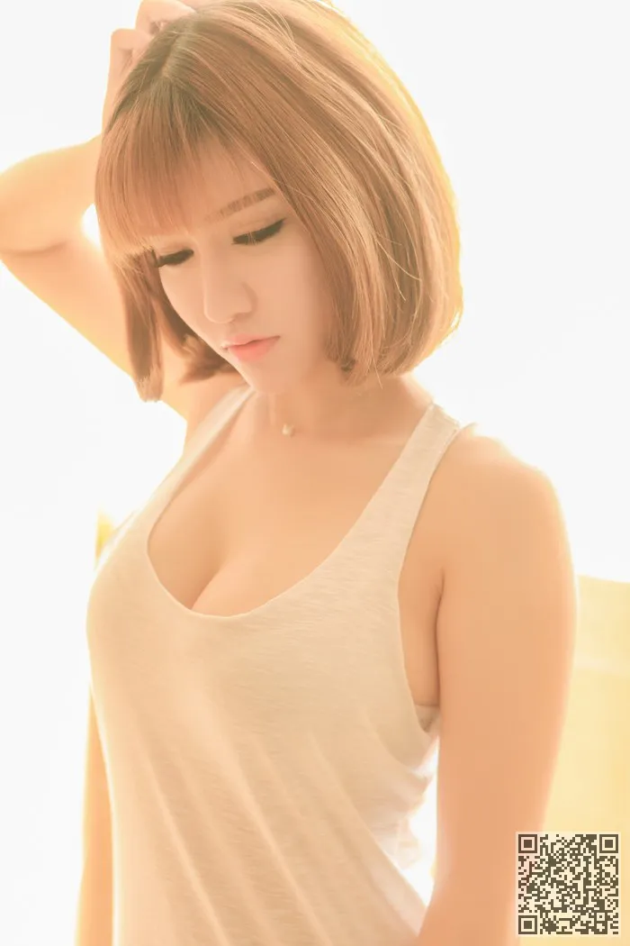 宝贝好身材凹凸有致昕薇真空上阵、凹凸有致、宝贝、性感、真空上阵