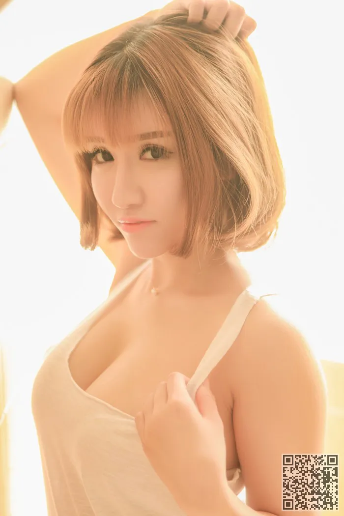 宝贝好身材凹凸有致昕薇真空上阵、凹凸有致、宝贝、性感、真空上阵
