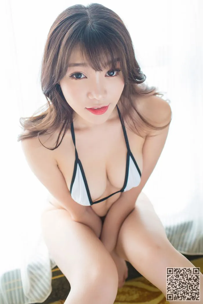 丰腴少妇芝芝Booty私房内衣秀美胸翘臀