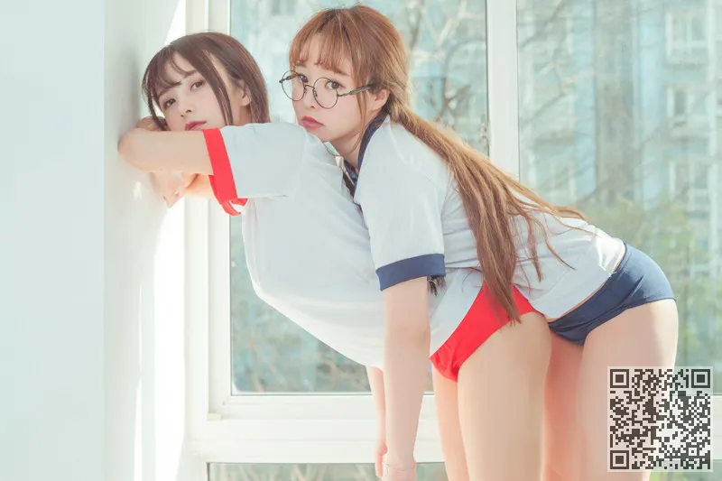 Boo姐妹花脆相互接触,享受第一床、姐妹花、翘臀、酥胸