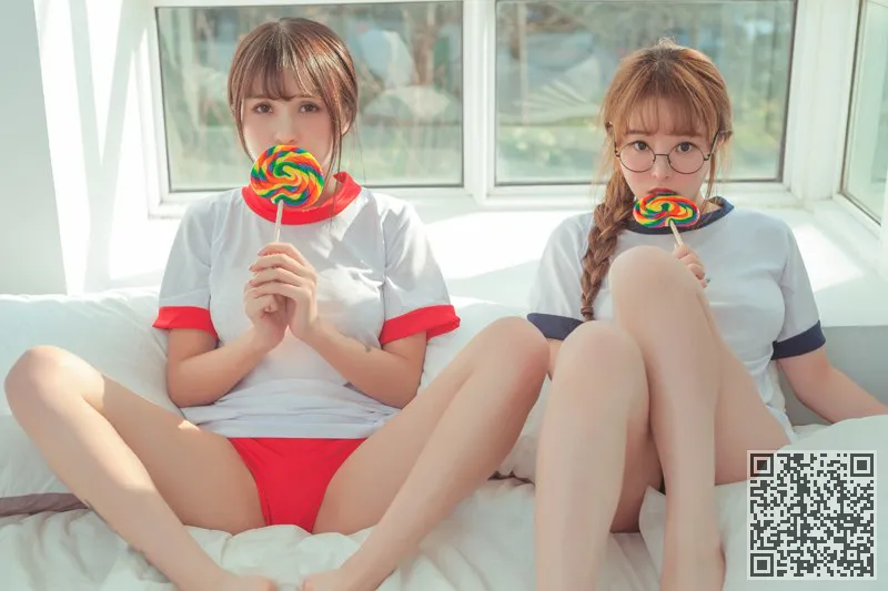 Boo姐妹花脆相互接触,享受第一床、姐妹花、翘臀、酥胸
