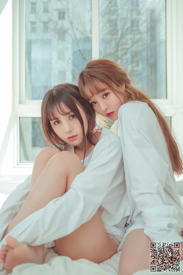 Boo姐妹花脆相互接触,享受第一床、姐妹花、翘臀、酥胸