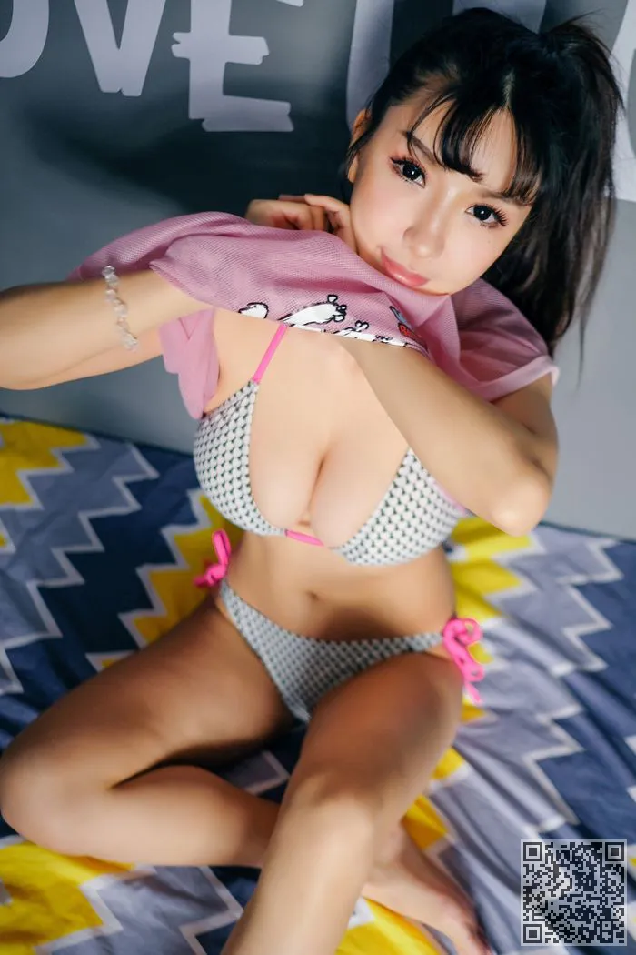 爆破牛奶妹妹晓茜阳光明媚的大规模的手脱丁字裤、丁字裤、大尺度、爆乳