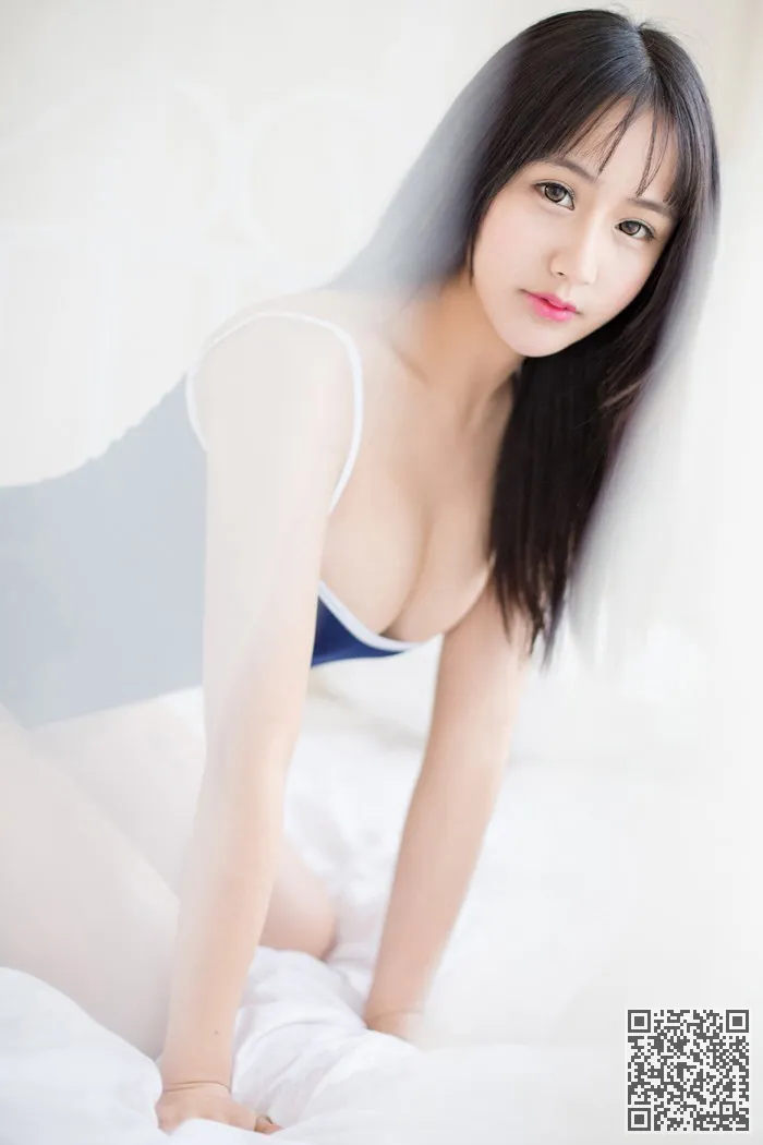 有吸引力,大胆秀浩问无靠背的毛衣高Qingtu乳房、思淇、豪乳、露背、高清图