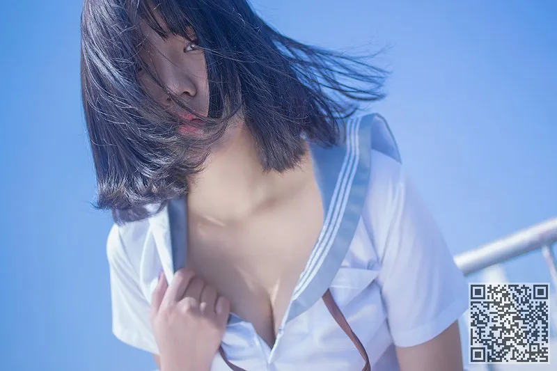 圣汐姐姐年轻模型天台半价JK均匀漂亮的胸部、制服、嫩模、汐姐、美胸