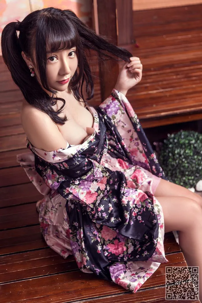 和服的年轻女子微笑着膝盖袜子boo迷晕你白色的、少妇、笑笑、翘臀