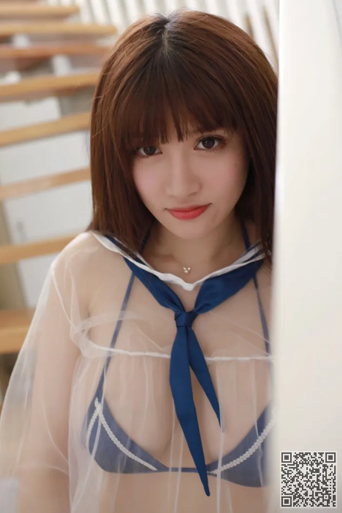少妇娇萌萌透明薄纱尽显白嫩豪乳