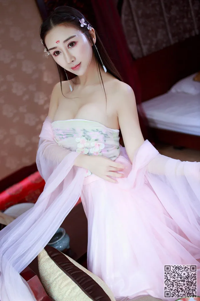 古代皇后邹晶晶真空上阵乳房这是移动、女王、真空、邹晶晶