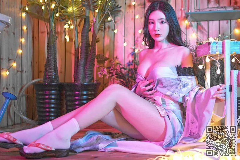 最好的美周和服半脱脆乱颤、周于希、美女、酥胸