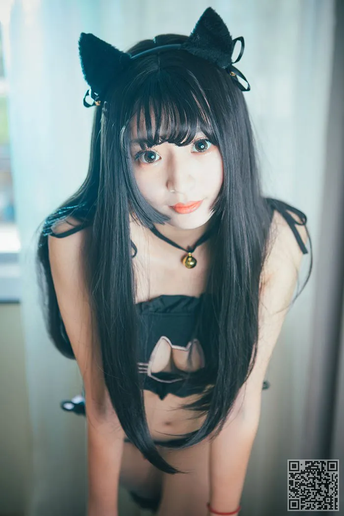 猫耳美眉童颜巨乳黑丝美腿诱惑足