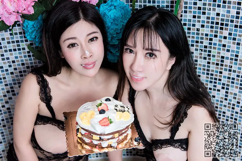 巨乳肥臀姐妹花大尺度女女私房诱惑