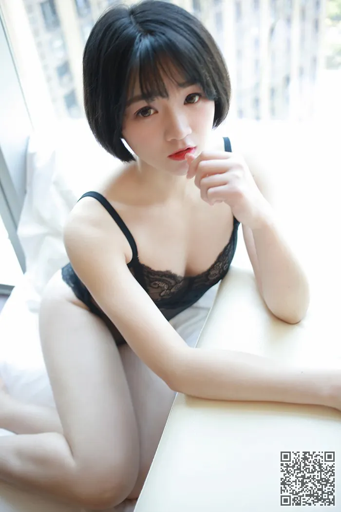 甜美女孩悦你们妖精白色树干引发的爱、少女、悦爷、胴体