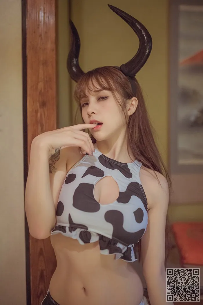 一头奶牛夏季美酱观众露牛奶产量
