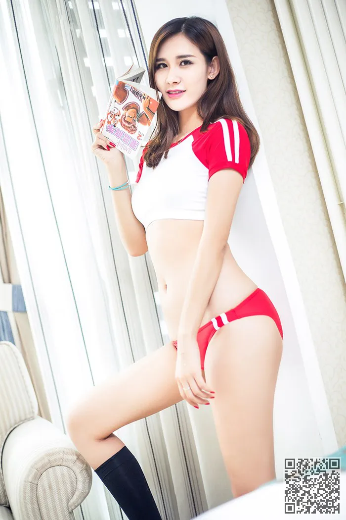 火辣美娇娘斯童情趣内衣大胆露出