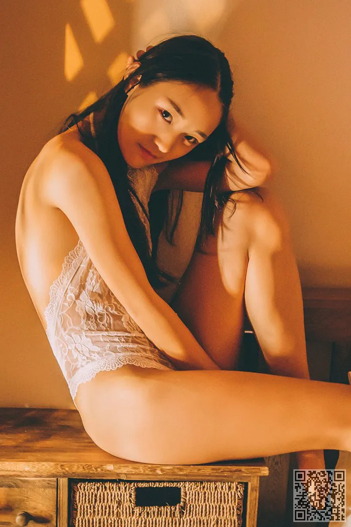 虎牙女主播肉肉白嫩胴体香艳欲滴