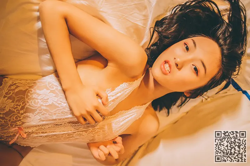 虎牙女主播肉肉白嫩胴体香艳欲滴