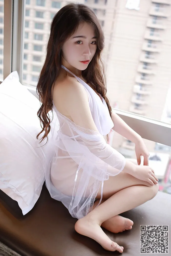 宅男女神房子兔兔皮肤白色的美丽和清秀可人、宅兔兔、宅男女神