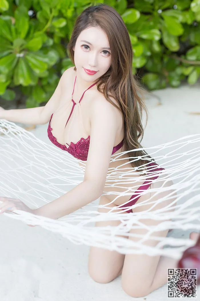 性感尤物尤妮斯桃屁股热诱人、尤妮丝、性感尤物、翘臀