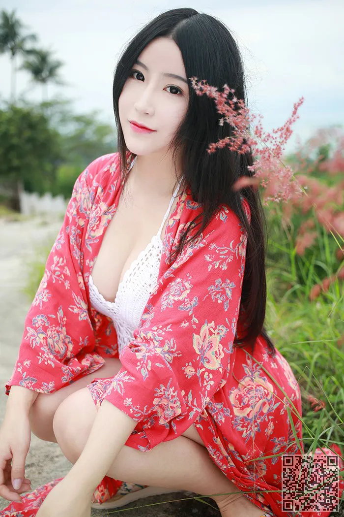 挑衅的气质美谢主任朱之鑫郝乳房暴露诱惑、佳人、谢芷馨、豪乳