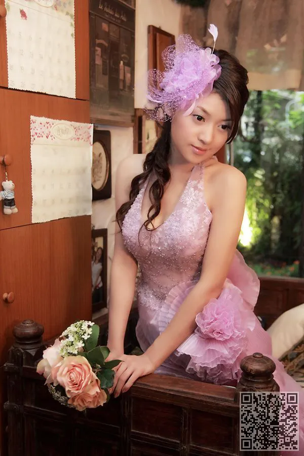 性感漂亮的女孩闺房显示90年之后、90后、性感