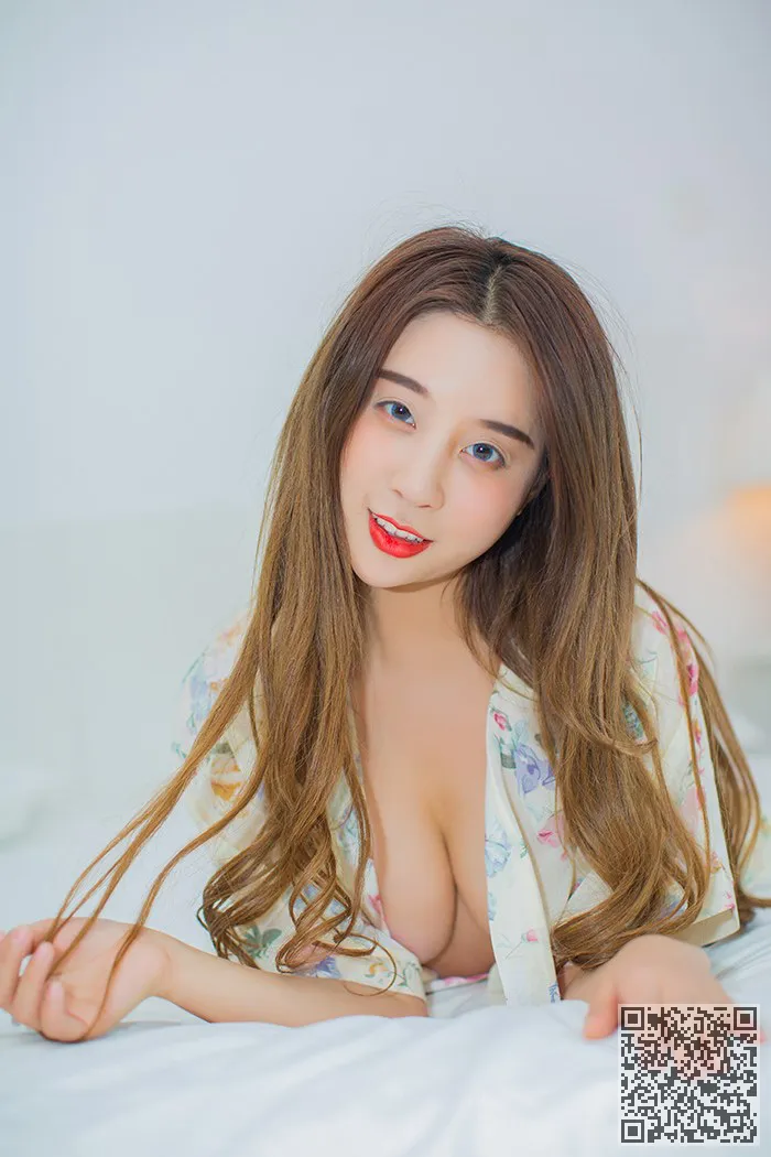 最年轻的模型小雨回族娇躯织机让人疯狂的让人疯狂、嫩模、筱慧