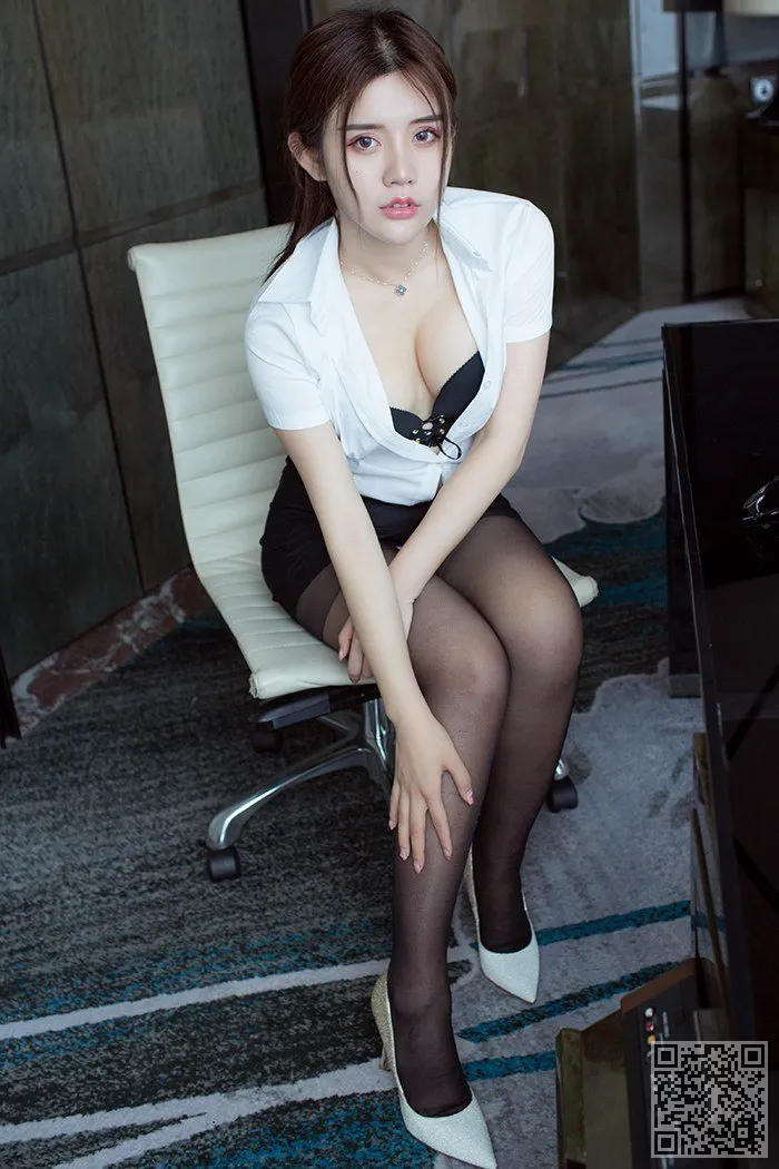 性感女秘书兔子统一的黑丝一道菜、制服、性感、黑丝
