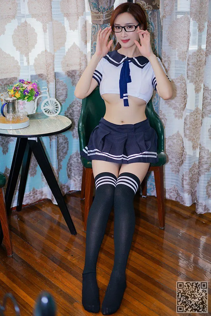性感尤物周燕制服诱惑风情、制服诱惑、周妍希、尤物、性感