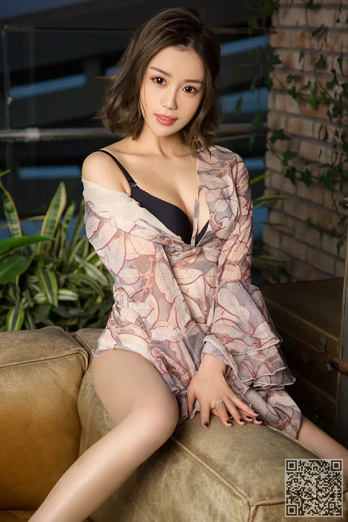 浪漫美燕也圣汐讲究曲线凹凸有致、凹凸有致、美人、颜亦汐、香艳