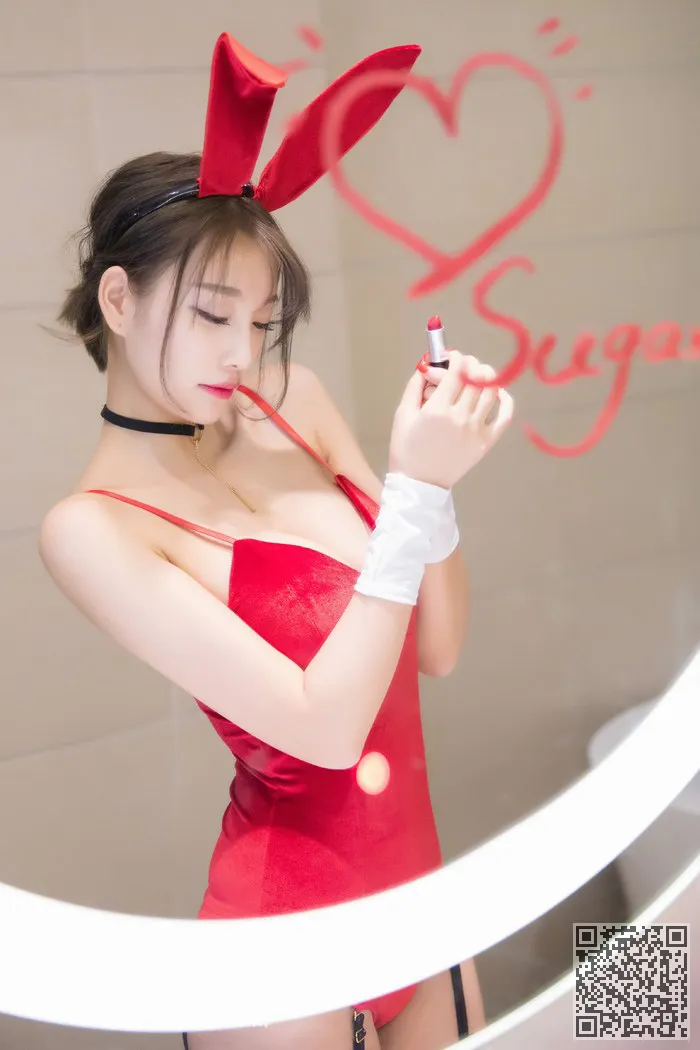 甜美女神杨晨晨浴室湿身春光乍泄