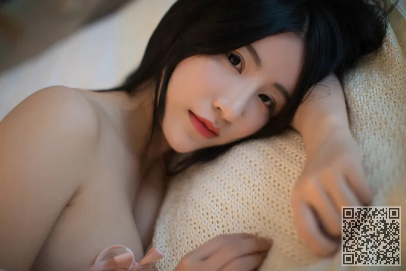 樱花惊人的女仆范月皮肤如凝脂娇羞、女仆、绯月樱