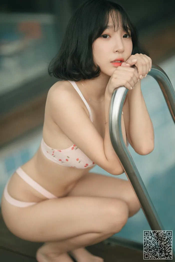 可爱女友卿卿前凸后翘楚楚可怜惹人爱