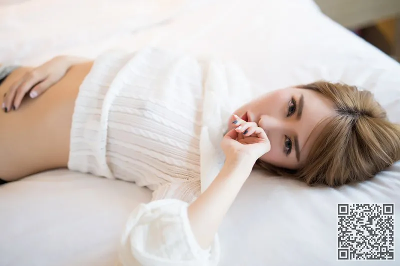 气质女神楚恬肤如凝脂让人目不转睛