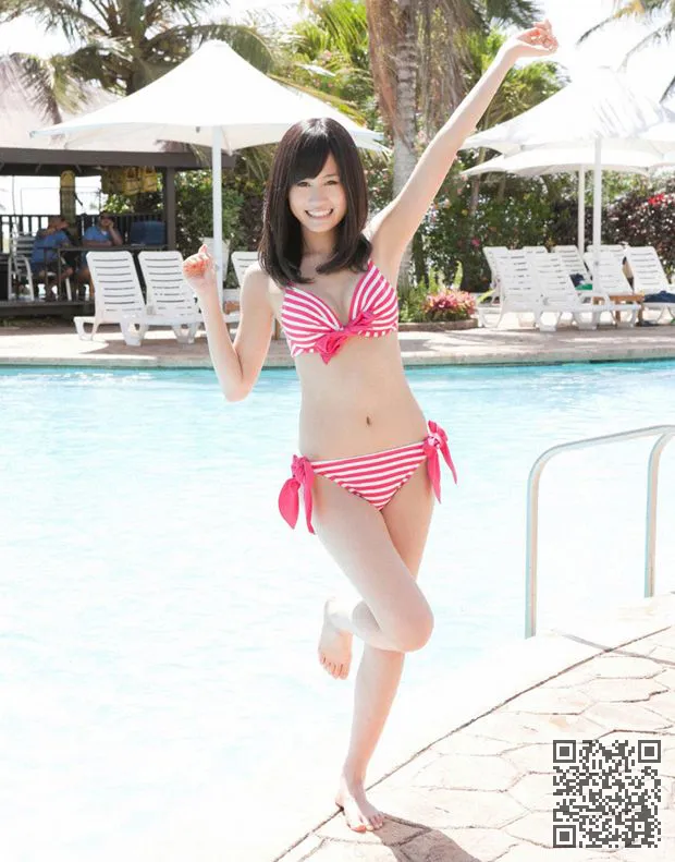 清凉泳衣玩姐妹花水池、姐妹花