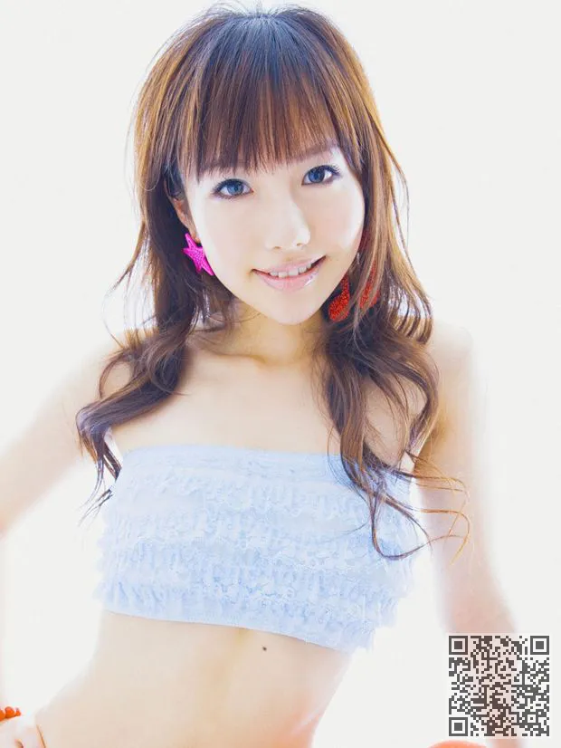 甜蜜的美丽古村南水奈迷人的大眼睛