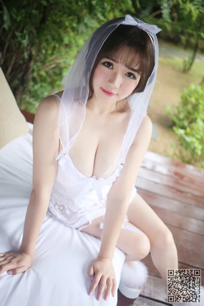 完美新娘蛋糕许白纱玉水嫩的皮肤、徐cake、新娘