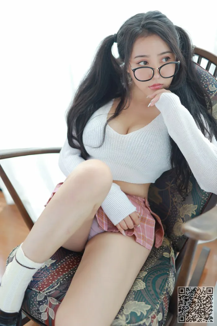 它们发芽妹妹他玛月球超短裙不翘的屁股、巨乳、玛鲁娜、萌妹