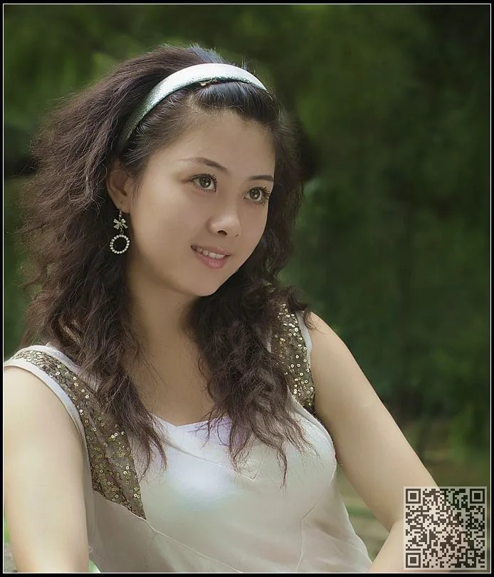 各类清纯美女展示各式各样表情