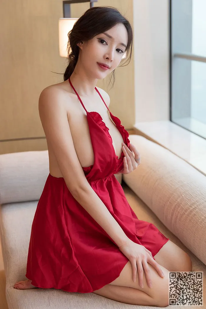 皇家风情周姐姐燕和优雅的姿态让人睁大眼睛、周妍希、御姐