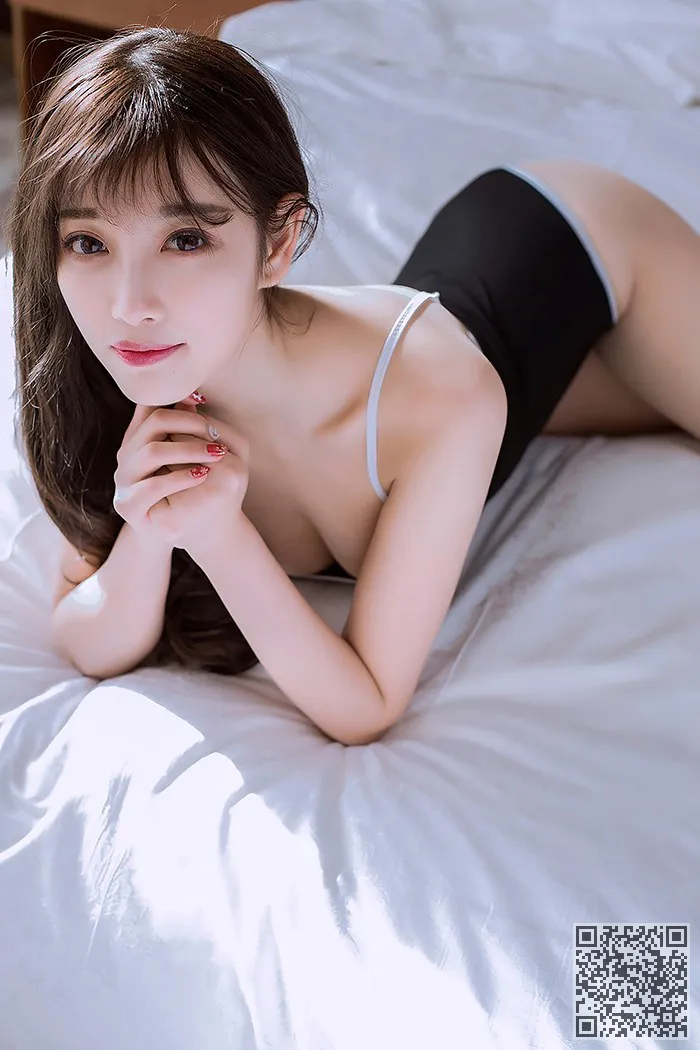 极品女神杨陈忱美丽的外表良好的姿势、女神、杨晨晨
