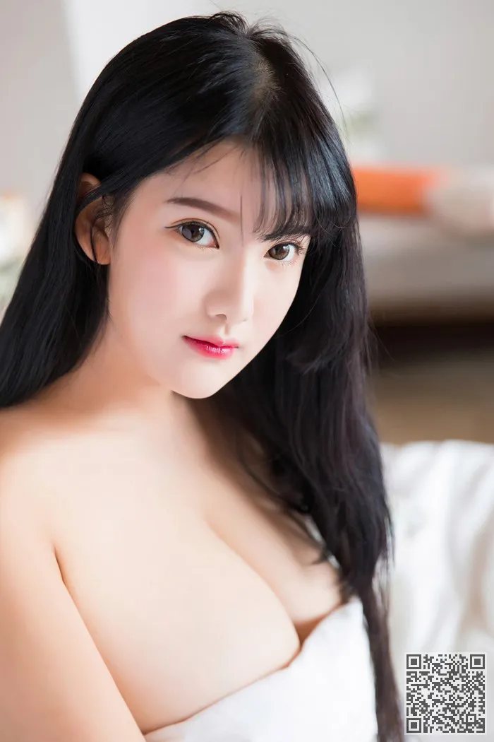 MOE小奈先生杏美脸桃芽的脸颊、小尤奈、美女